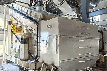 Inclined Screen Case5 Inclined Screen Case5